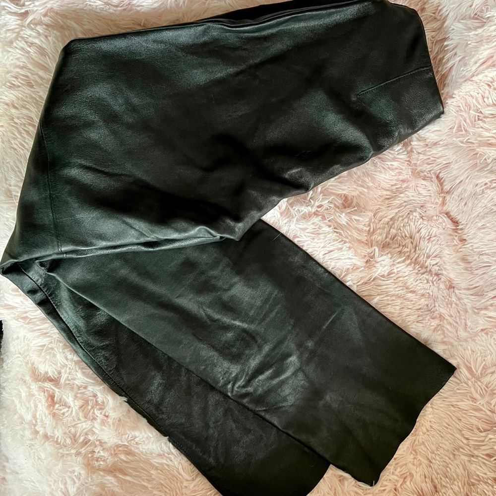 Vintage lined real soft leather dressy pants by Bebe! Black. Size 8.